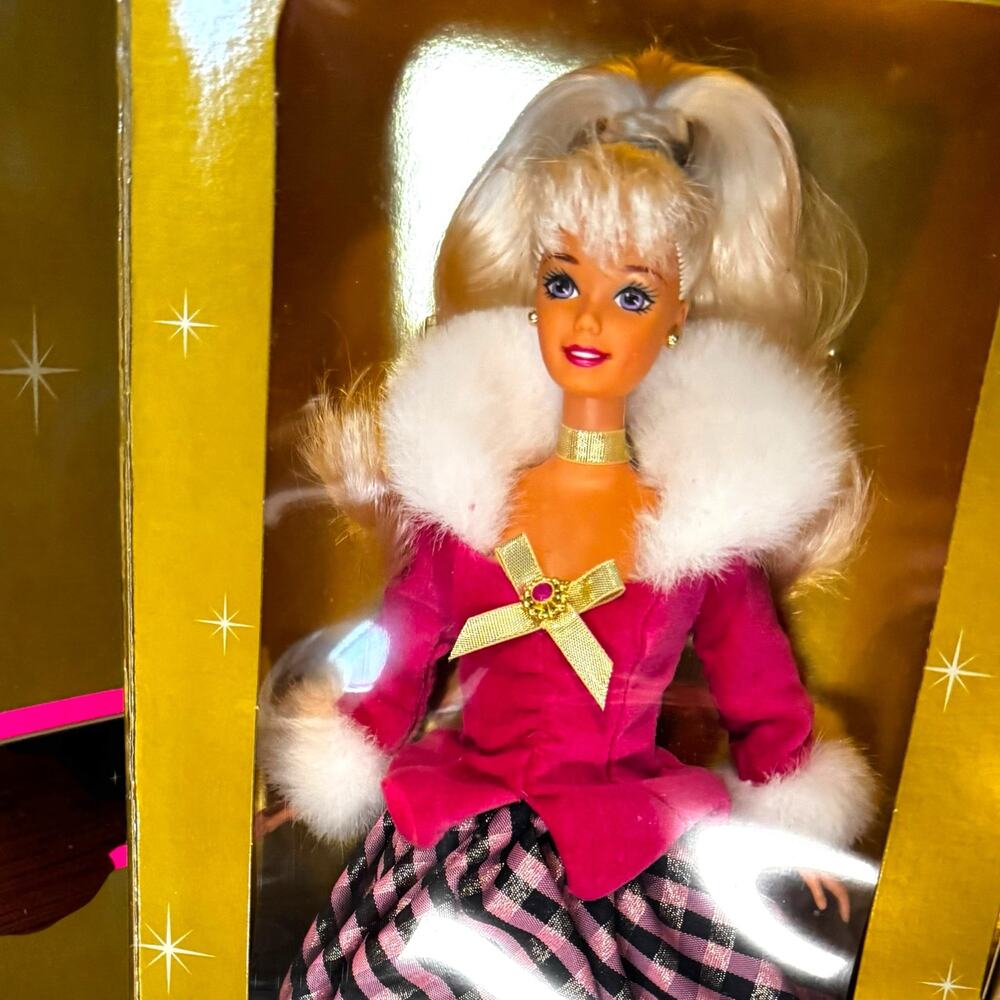 Vintage 1996 Winter Rhapsody Barbie Avon Exclusive NRFB Blonde Pink Velvet Plaid